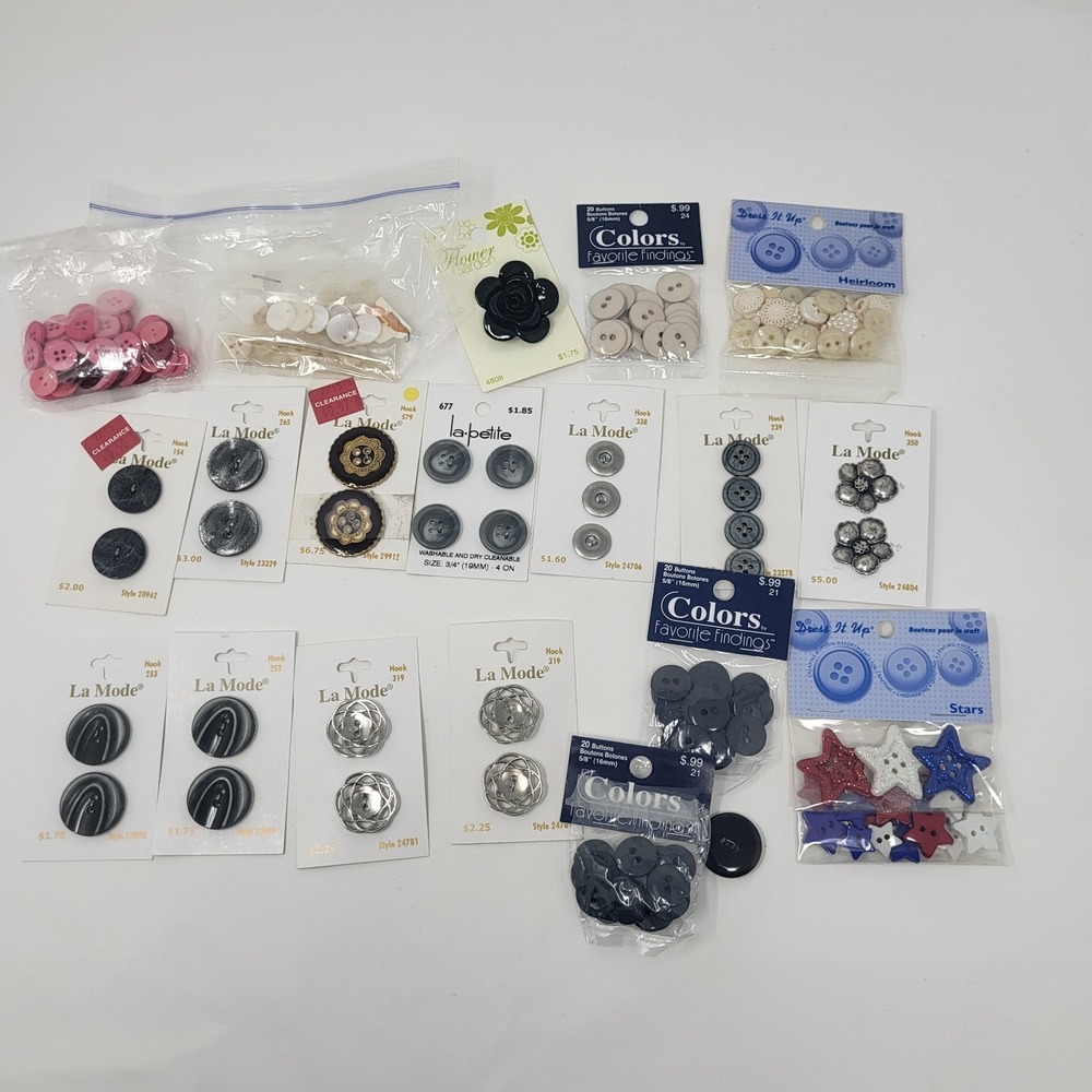 Bundle‎ Of Buttons Sewing Arts Crafts